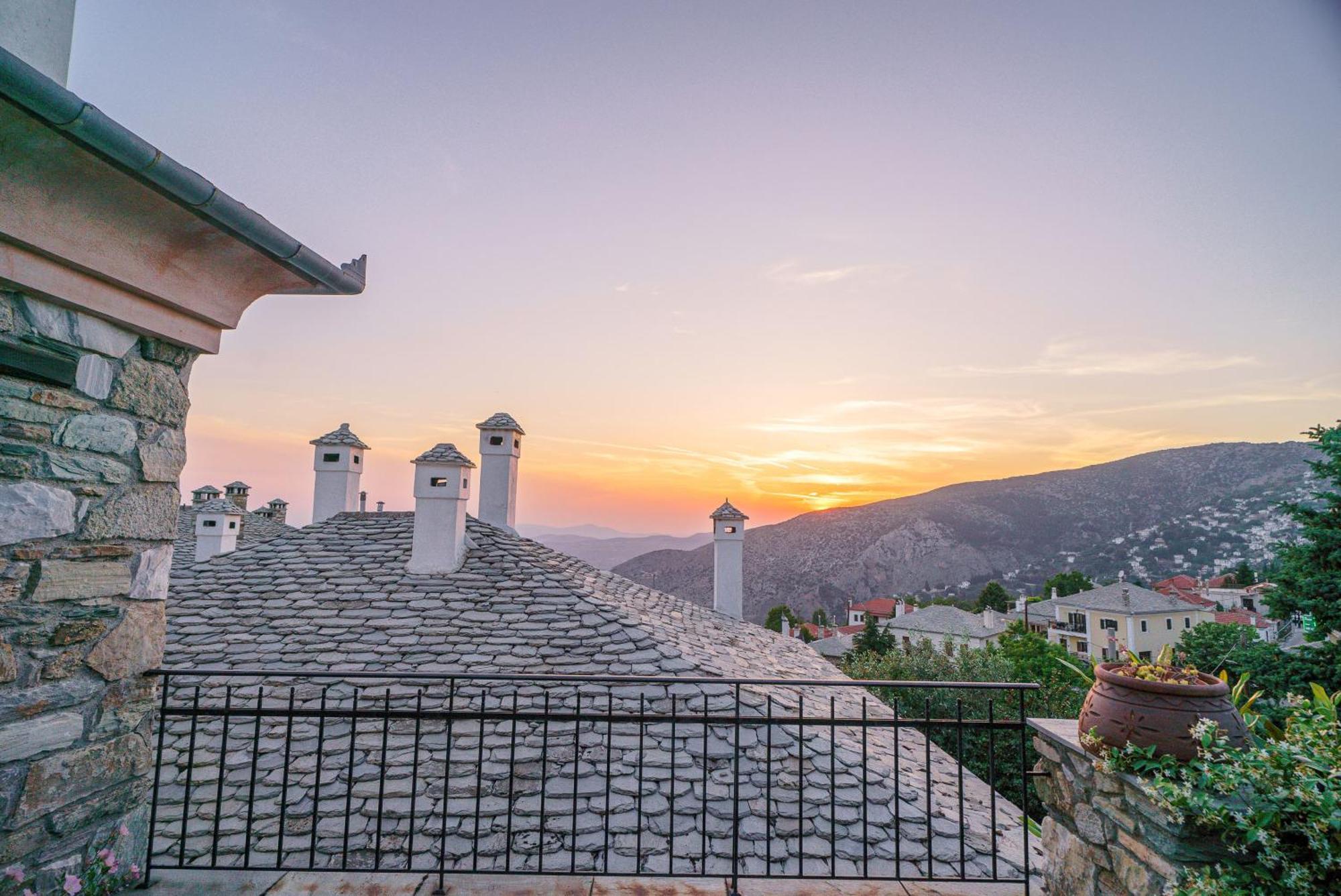 Portaria Pool Gem - Palladio Stone Havens Exterior photo